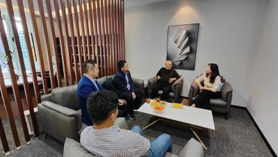 洛阳商务局领导莅临上海尊龙凯时发展海外招商中心参观考察，沟通了解马来西亚海外项目概要